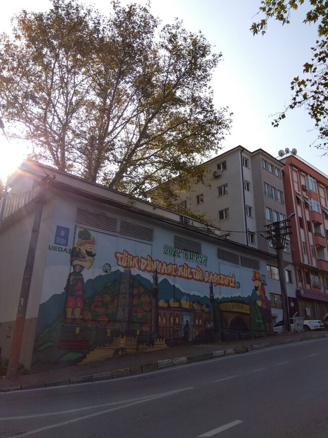 建物の壁面に描かれた絵です。