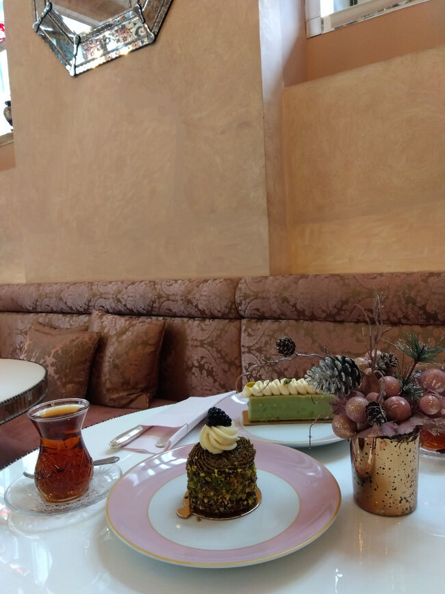 すてきな空間でお茶しようということになりました。