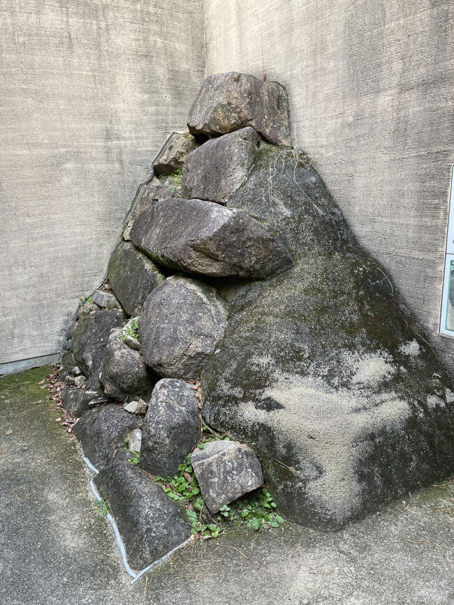 これが宇喜多秀家築城時の石垣