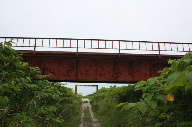 勇払郡むかわ町汐見。<br />そのゲートをくぐりました。