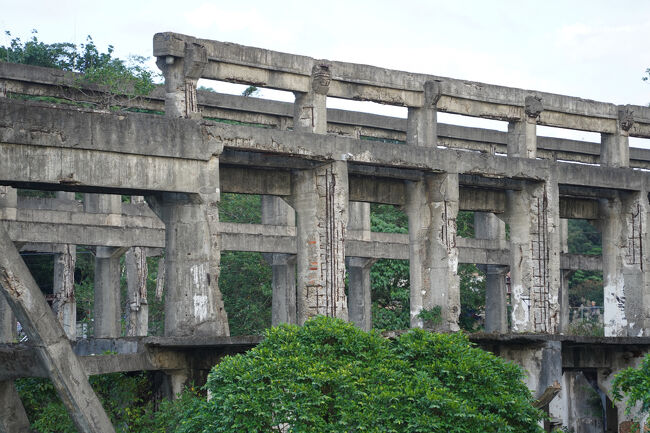 素敵な廃墟かも。