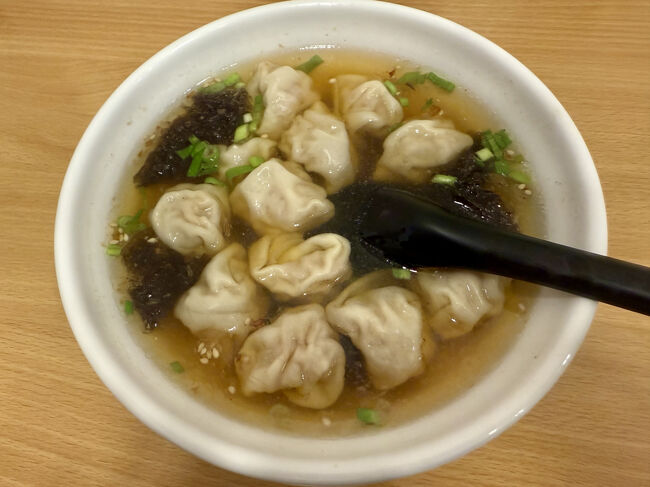 ワンタン300ルピー：319円