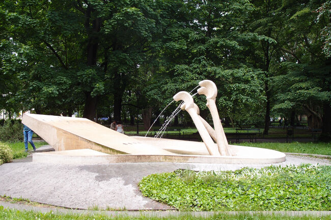 ショパンの噴水です<br />大学公園内にあります