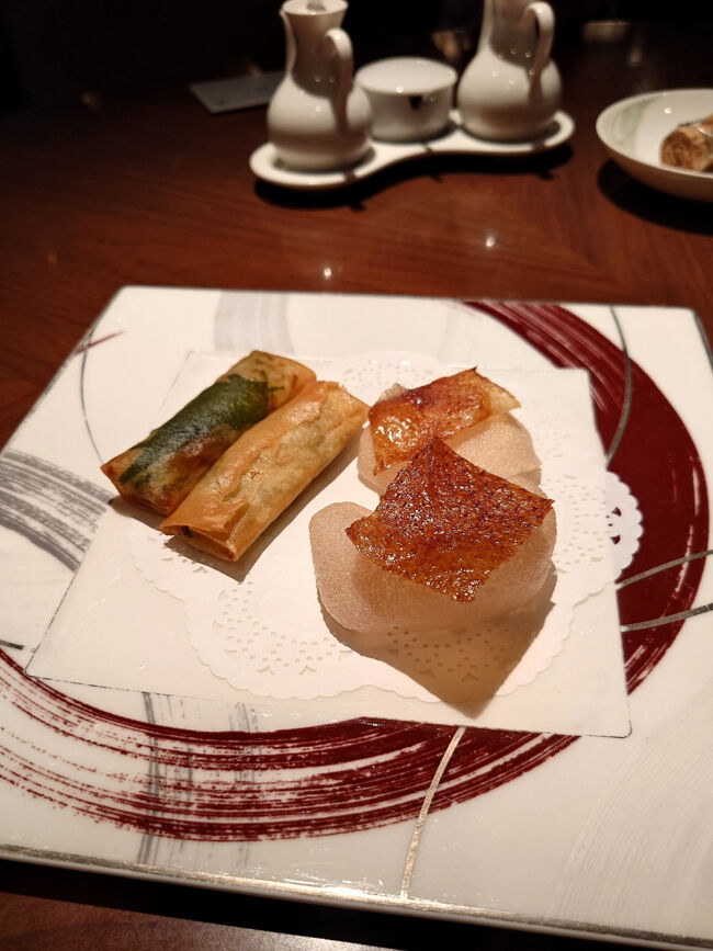 とっても上品な北京ダックと、春巻き。