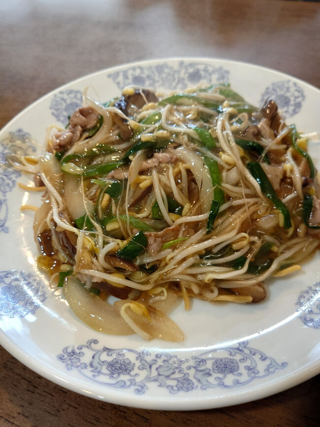野菜たっぷりの焼きそばで〆。ちょっと食べすぎ。