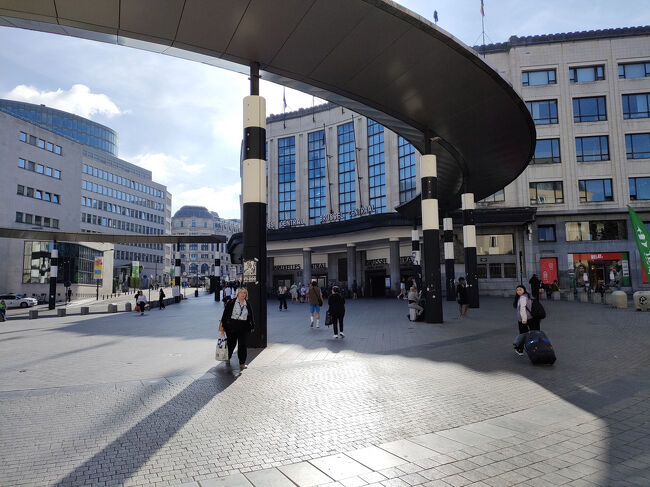 ブリュッセル中央駅到着