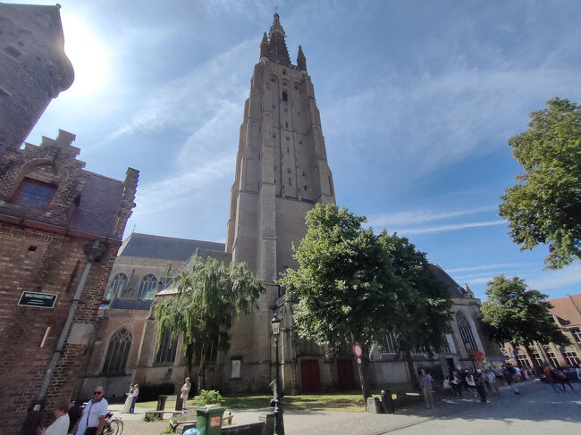 タワーがとても大きい