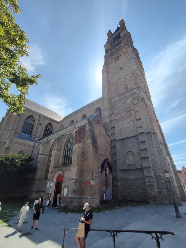 ここのタワーも大きい