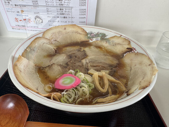 旭川系の醤油ラーメン<br />可もなく不可もなく