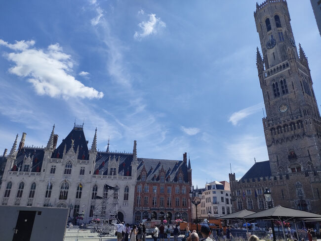 ブルージュ観光のつづき<br /><br />マルクト広場に到着<br />