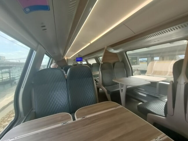 空いていて快適<br />検札がきました