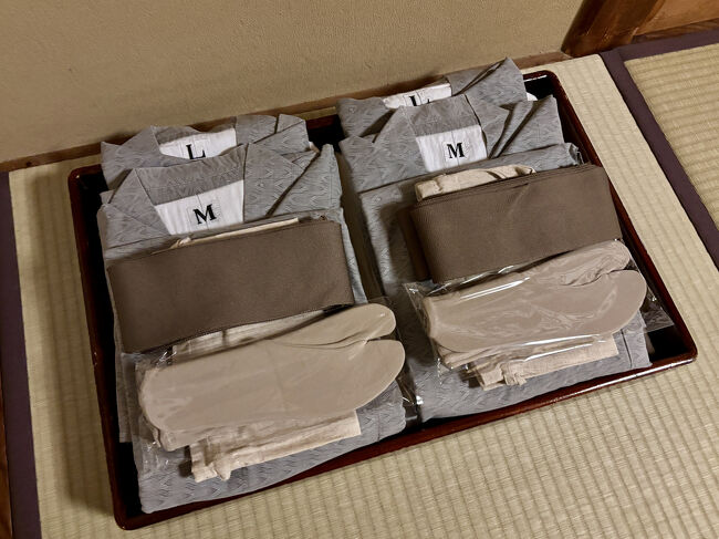 浴衣に加えて，パジャマも提供されます。