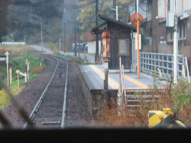 さてさて、本巣の次がこの「織部駅」…、ここも本巣市。