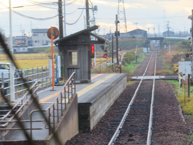 ふたたび織部駅。