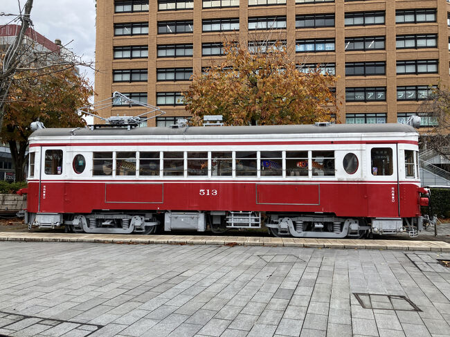 真横から見るとこんな感じ、今にも走り出しそう。岐阜駅では20分取っていました。