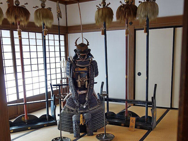 屋敷内警備の家来達が詰めていた部屋「番所」。<br />明治維新後、頼母は各地の神社の神官を務め、晩年は故郷・会津若松に戻り、城に近い『十軒長屋』に住んで、そこで亡くなりました。