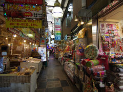 鶴橋商店街も初めての訪問でした。東京ではここまでディープな韓国的なところはないのでとても新鮮でした。