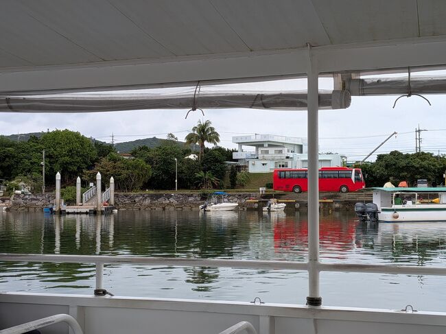 おおとび集落の船溜り。