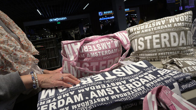 ターミナルビル内のショップ　