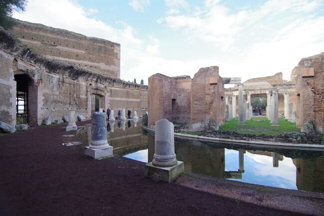 遺跡の敷地はかなり広く、思っていた以上に歩きましたが、見応えはありました。欧米、韓国、中国系の観光客は見かけましたが、日本人には会いませんでした。