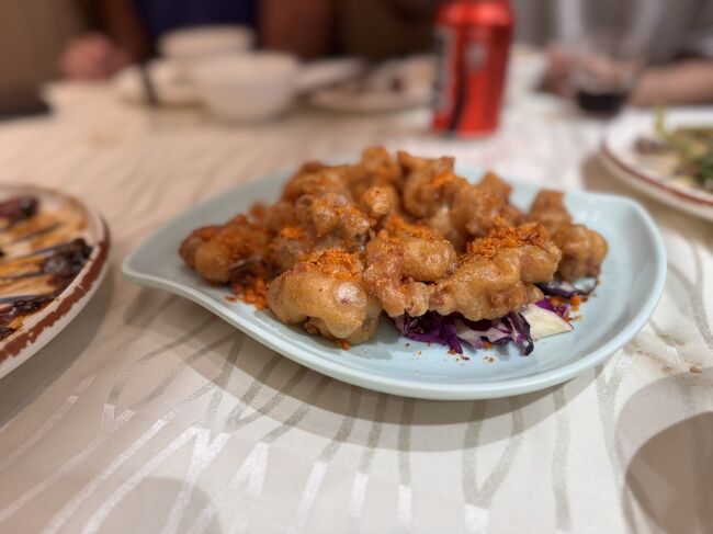 注文は地元の人に任せました。