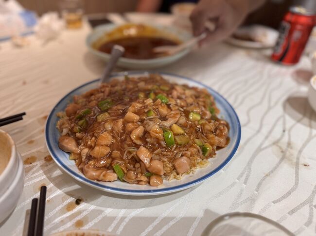 エビとチキンのあんかけご飯。