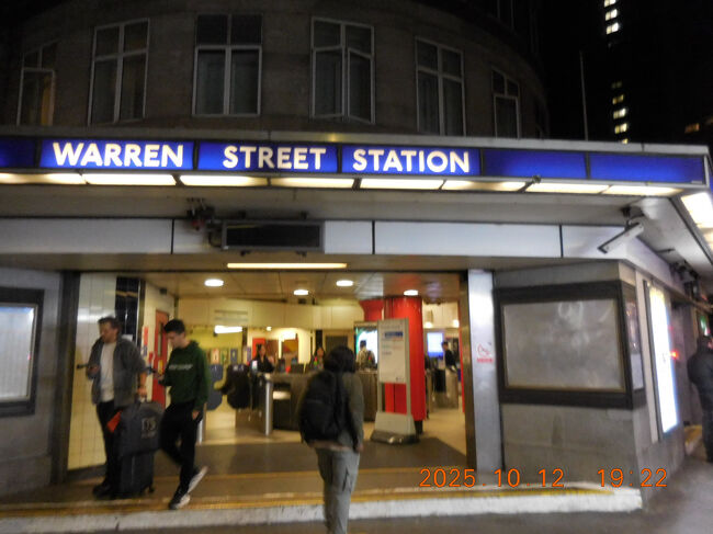 昨日得た情報により、今日はピカデリー線が使えないので、まずはホテル最寄りのウォーレンストリート駅からノーザン線に乗車。