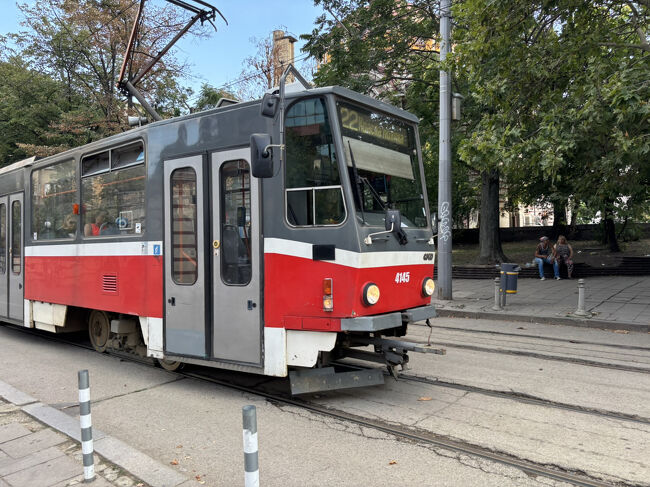 夕方ソフィアに戻り、目に入ったトラムに。