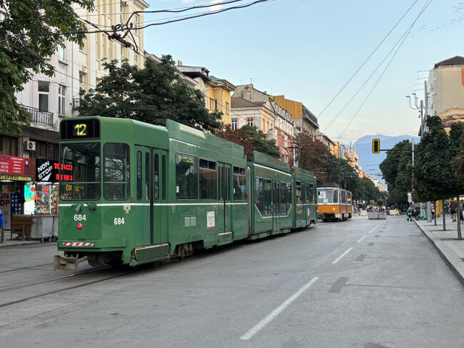 ソフィアも公共交通機関はタッチ決済、楽チンな時代になりました。