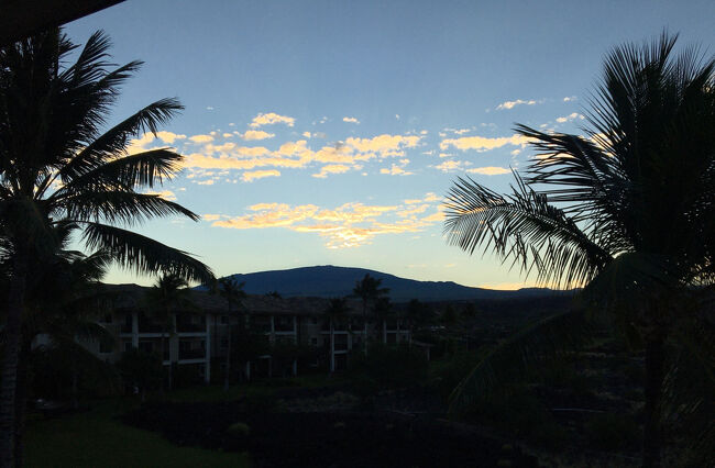 日の出前のマウナケア