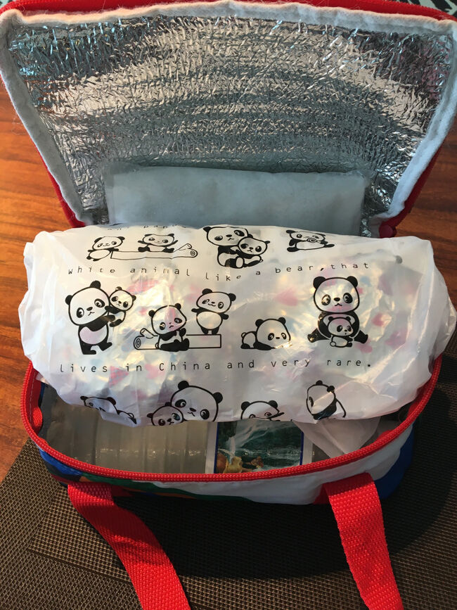 水分とおむすび<br />８：００　部屋を出発