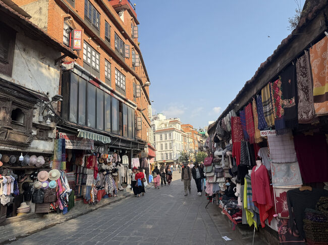 15:10 ホテルに戻るとします、往路と違うルートで少し歩いてみました