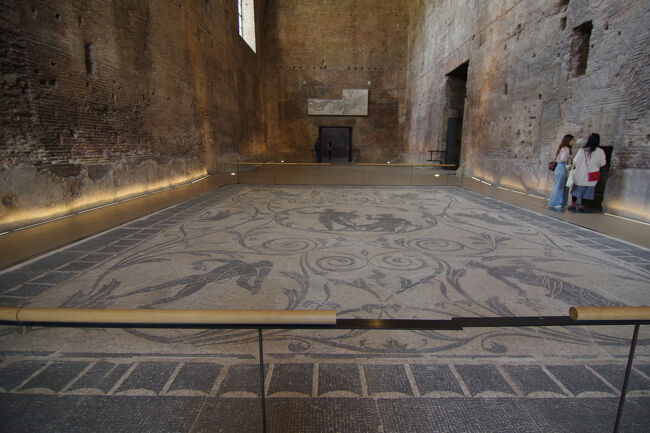 4箇所目はディオクレティアヌスの浴場跡。博物館としての展示数も多く、見ごたえがありました。