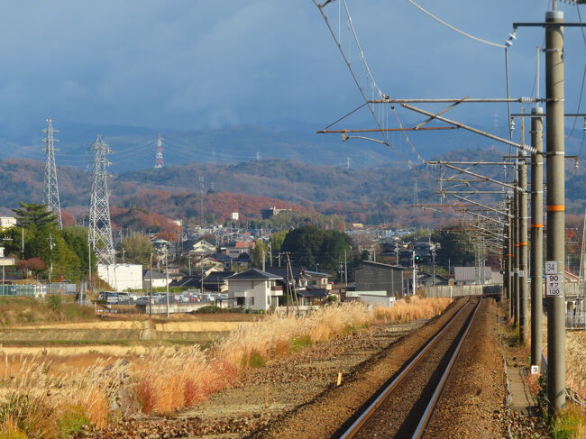三河地方の山々をかすめつつ南下していきました。