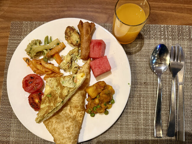 安いホテルなので品数は多くないけど、ジャガイモも卵も美味しいんだよねぇ