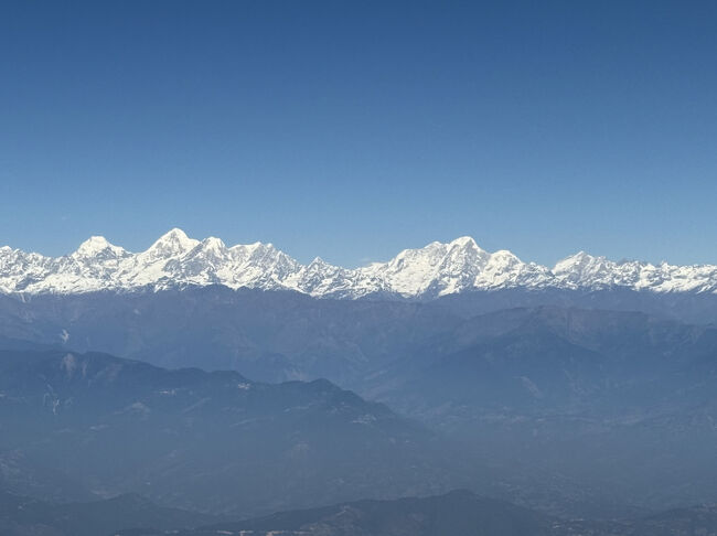 14:10離陸(1時間10分遅れ)クアラルンプールに向かいます、14:23 進行方向左窓からはヒマラヤ山脈見放題なので、チケット購入時に選択しました