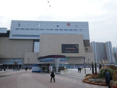 　すぐ隣の新世界百貨店大邱店内に東大邱バスターミナルがあります。