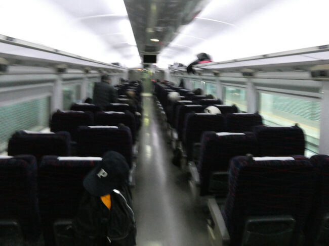 　客車内、空いていました。