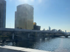 　隅田川を渡ります。