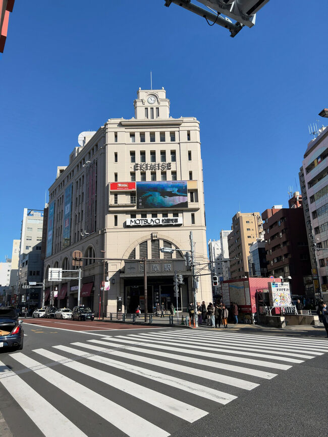 　東武浅草駅へ移動、外国の方多いです。