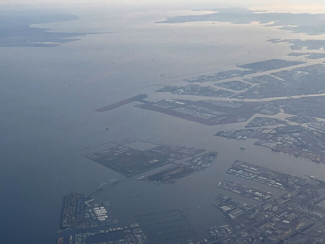 　ぐるっと旋回して再び羽田空港
