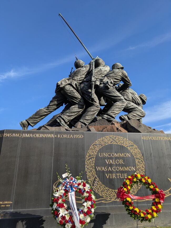 タイミング悪く、アメリカ政府は、シャットダウン。<br />スミソニアン博物館群、ほとんど政府機関が閉鎖していた。<br /><br />ナショナルギャラリーで、メアリーカサットの絵を見たかった。<br /><br />しかし、アーリントン墓地、ワシントン大聖堂でヘレン・ケラーとサリバン先生の墓参りは出来た。