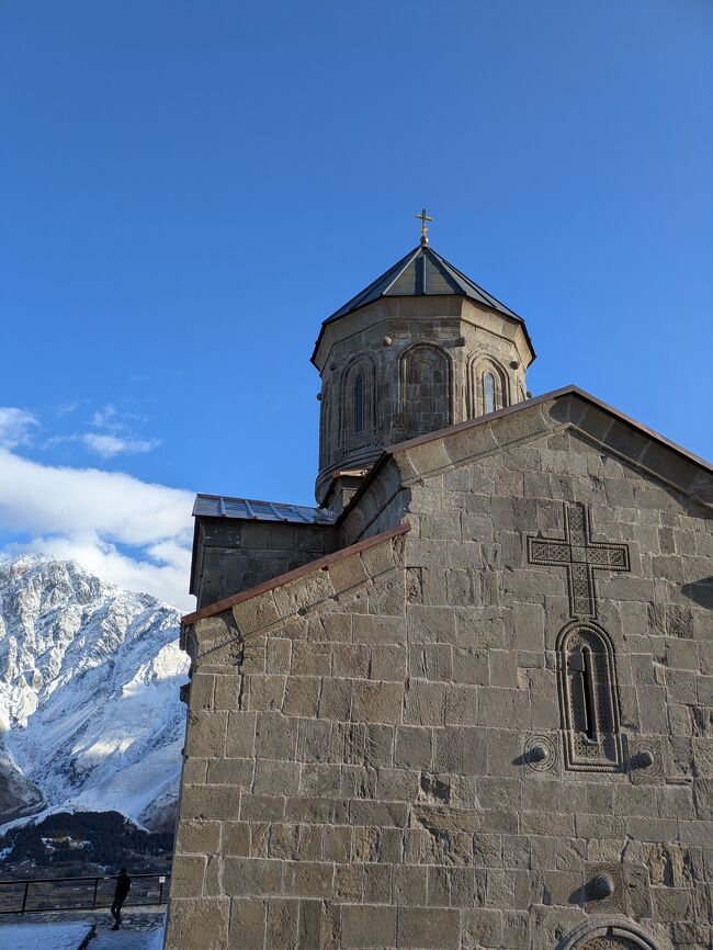 Booking.コムのオプショナルツアーは、安くて便利で前日の夜中に予約出来て便利。<br /><br />山へのツアーに行く。<br />日本人は私だけ。<br />色々な国の人と喋れて楽しかった。<br />