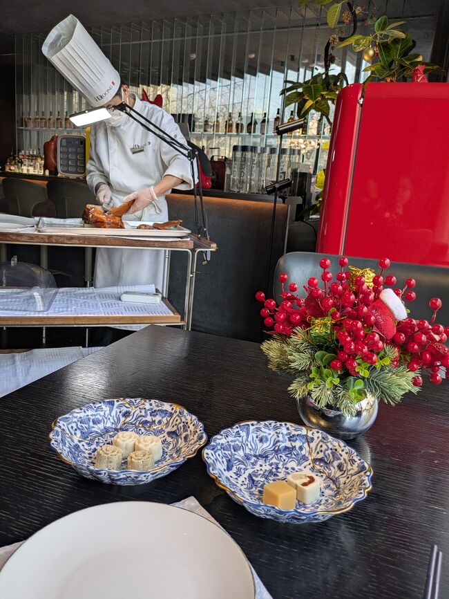 高い店はこんな感じ。<br />この切ってるの安い店でも見れた。