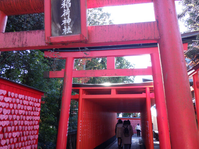 すぐ下の三光稲荷神社に参拝