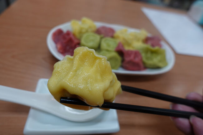 1粒33NT$の高級品からいってみる。もちろん、味付けは無し。