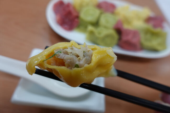 黄金蝦仁水餃の黄金は、“南の瓜の皮”？完熟カボチャかね。