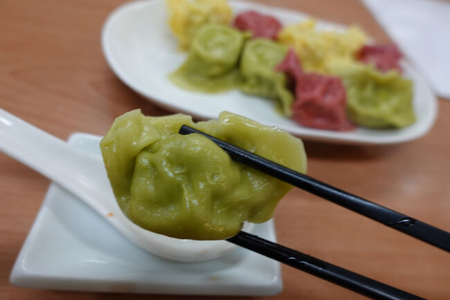 緑はわりと良くあるかな？ほうれん草。