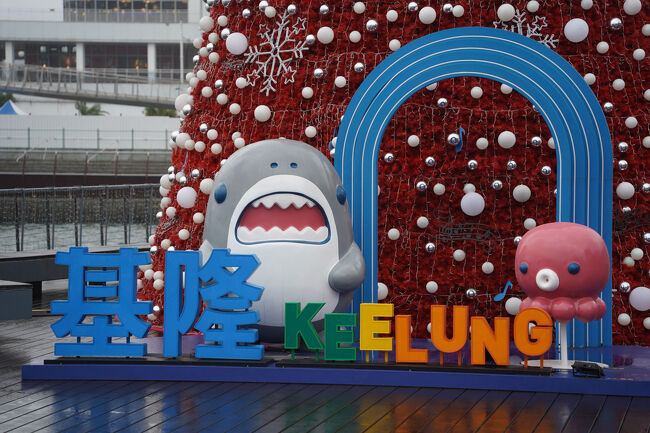 もしかして、ジョーズさんの親戚の方？と、タコさんはお供？