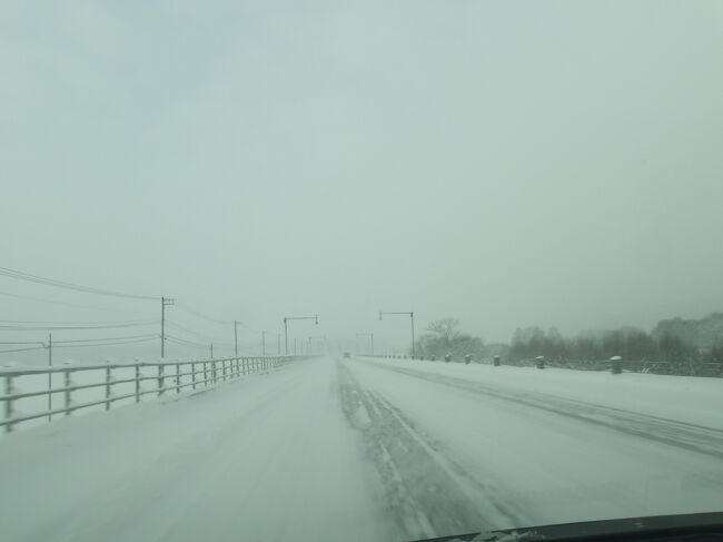 私「道なの(◎_◎;)？」<br />シンさん「道だよ～(・o・)」<br /><br />と…、雪道を走って一路、美深方面へ。
